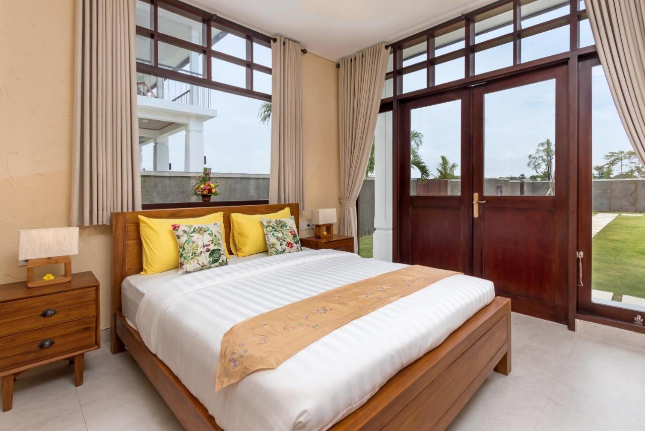 Villa Besakih 5Br, 5 Mins To Beach - Canggu ภายนอก รูปภาพ